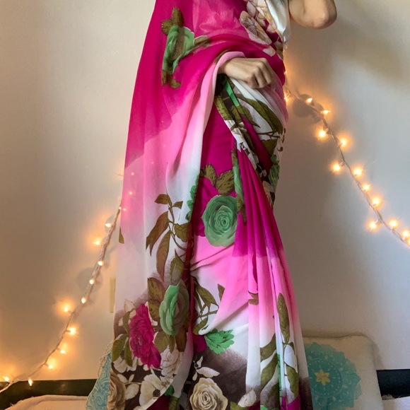 Colorful Saree - Picture 3 of 3
